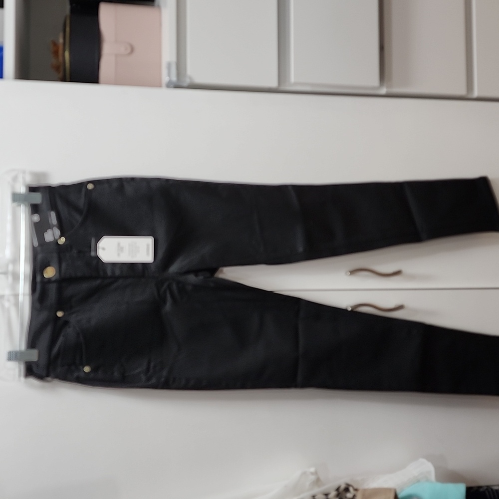 Express Jean - Picture 2 of 3